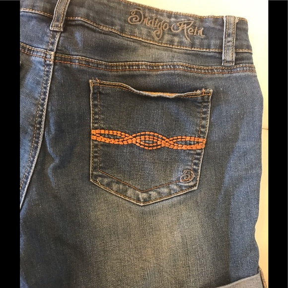 Indigo Rein Jean Shorts - Picture 3 of 7